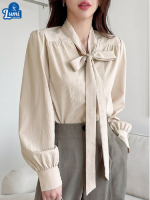 Áo satin nữ SHEIN cổ lực dây thanh lịch, tay phồng thời trang và hàng cúc phía trước, chất liệu mềm mại với bề mặt bóng tối, phù hợp cho công sở và những lúc đặc biệt.